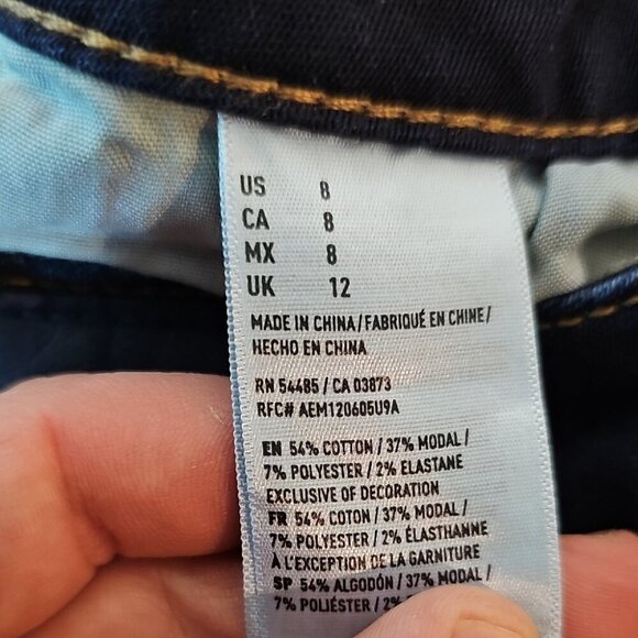 American Eagle Outfitters Size 8 Dark Wash Jean Shorts with Rolled Hems - Picture 10 of 13